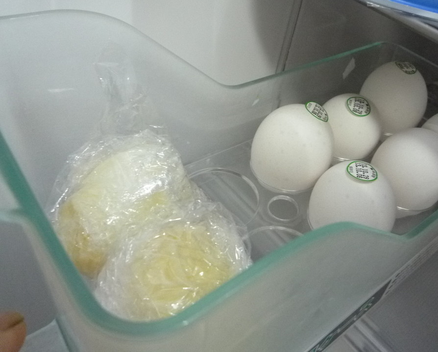 小分け保存☆塩麹漬けゆで卵の画像