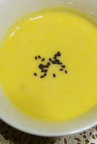 秋の味覚さつまいもとかぼちゃの豆乳スープ