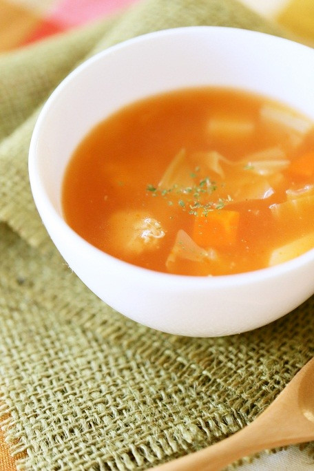 ６種のお野菜と鶏ササミの赤いスープ♡の画像