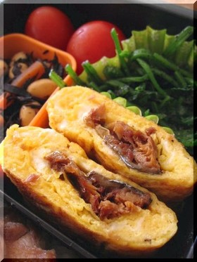 サンマの蒲焼で鰻巻き