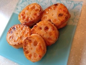 簡単〜蓮根のエビはんぺん挟み焼き☆