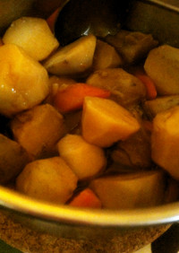ほっくり！圧力鍋でサトイモと人参の煮物