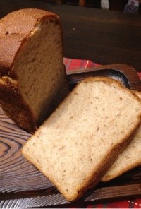 HB 全粒粉☆ピーナツバターのパン