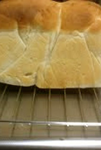 自家製ヨーグルトを使った手捏ねパン
