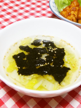 簡単すぎる!白菜と海苔の中華スープ