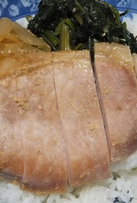 とんかつ用豚肉で塩麹入り生姜焼き風