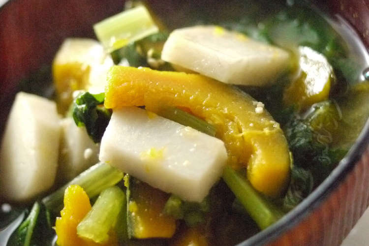 南瓜と里芋と小松菜の味噌汁 レシピ 作り方 By Milk Crown クックパッド 簡単おいしいみんなのレシピが360万品