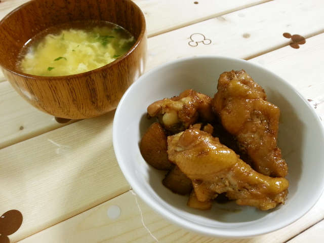 二品完成 手羽元と大根の煮物と出汁スープ レシピ 作り方 By ジョリポン クックパッド