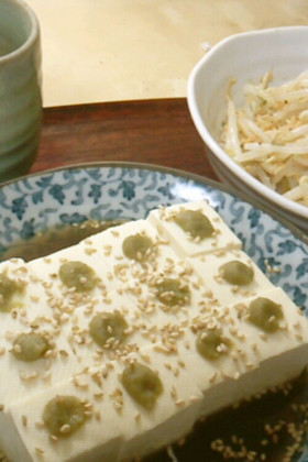 レンジで簡単*深夜の柚子胡椒豆腐