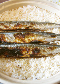 土鍋で秋刀魚の炊き込みご飯