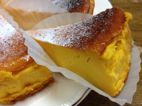 ハロウィンに!なめらかパンプキンケーキ