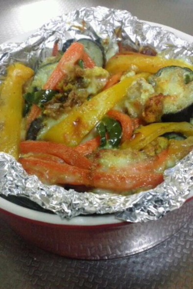野菜とタイのカレーオーブン焼きの写真