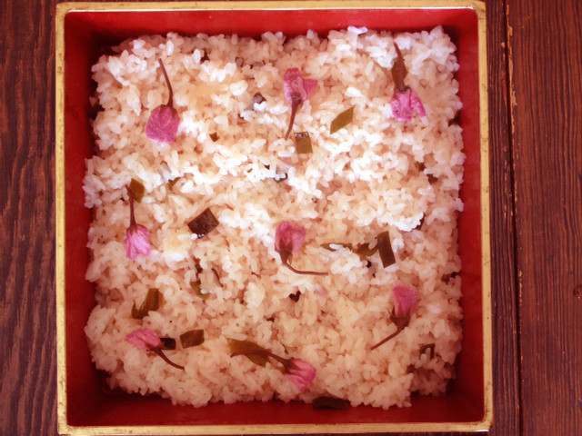 桜ご飯を炊きましょうの画像