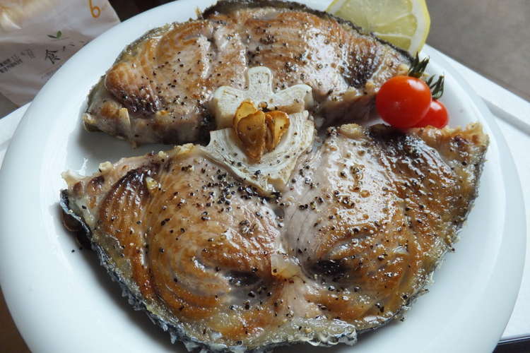 鮪のプロ直伝 簡単まぐろテールステーキ レシピ 作り方 By Sonomi クックパッド 簡単おいしいみんなのレシピが364万品