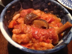 原木椎茸と骨付きソーセージのカスレ