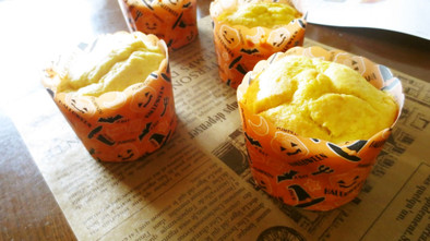 かぼちゃとさつま芋ハロウィンカップケーキの写真