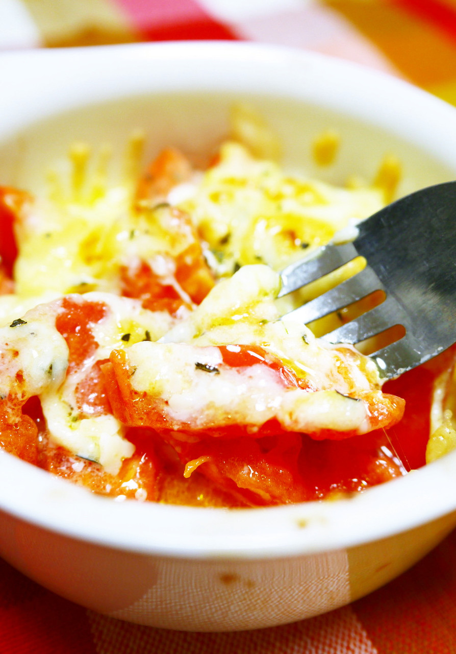 簡単にイタリアン！完熟トマトのチーズ焼きの画像