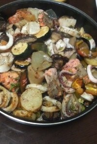 イカと鮭、お野菜のオーブングリル