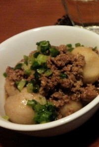 里芋と挽肉の煮物