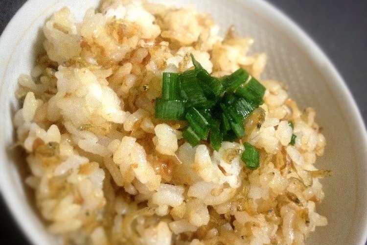 炒めて混ぜるだけww簡単じゃこご飯 レシピ 作り方 By Mukki5327 クックパッド 簡単おいしいみんなのレシピが352万品