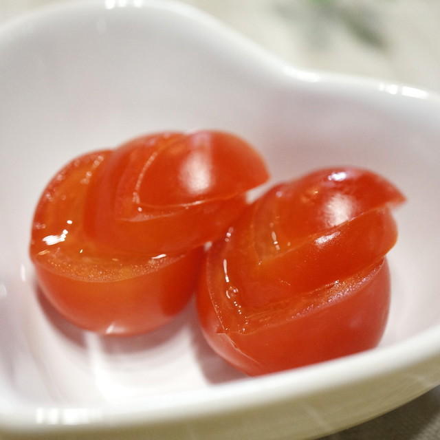 お弁当に プチトマトの飾り切り レシピ 作り方 By Bobitin クックパッド 簡単おいしいみんなのレシピが358万品 お弁当に プチトマトの飾り切り レシピ 作り方 By Bobitin クックパッド 簡単おいしいみんなのレシピが358万品