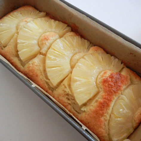 南国の香りココナッツパインケーキ:)