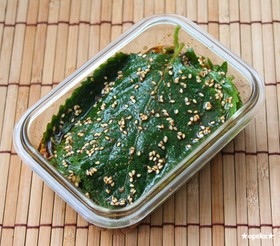 簡単☆ご飯によく合うエゴマの葉の醤油漬け