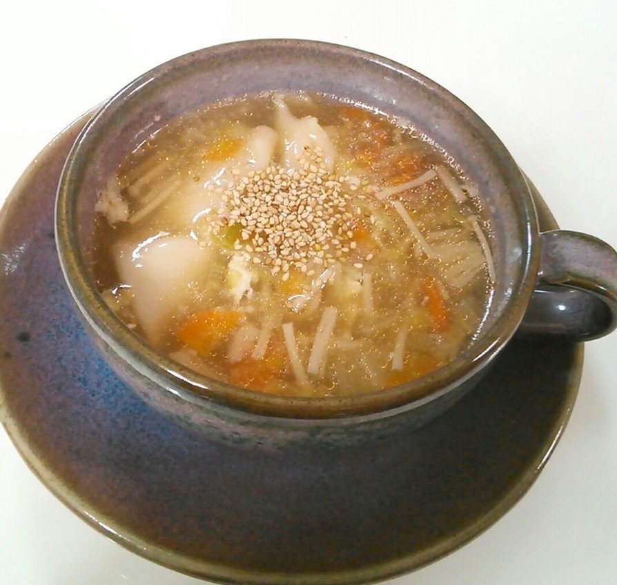 冷蔵庫の残り物で☆体温まるスープ餃子の画像