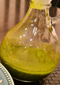 バジルオイル　Pesto Oil