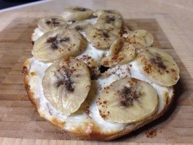 簡単朝食 バナナベーグルの画像