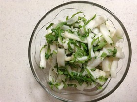 簡単♫ご飯が進む大根の塩もみ