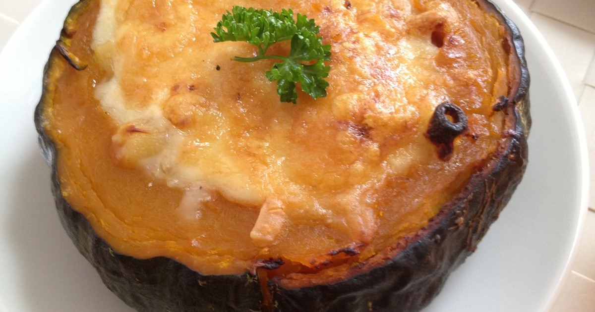 ハロウィンに♪かぼちゃのまるごとグラタン by AtsukoCafe 【クックパッド】 簡単おいしいみんなのレシピが