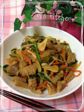 野菜がたっぷり♪ピリ辛モツ炒め♡