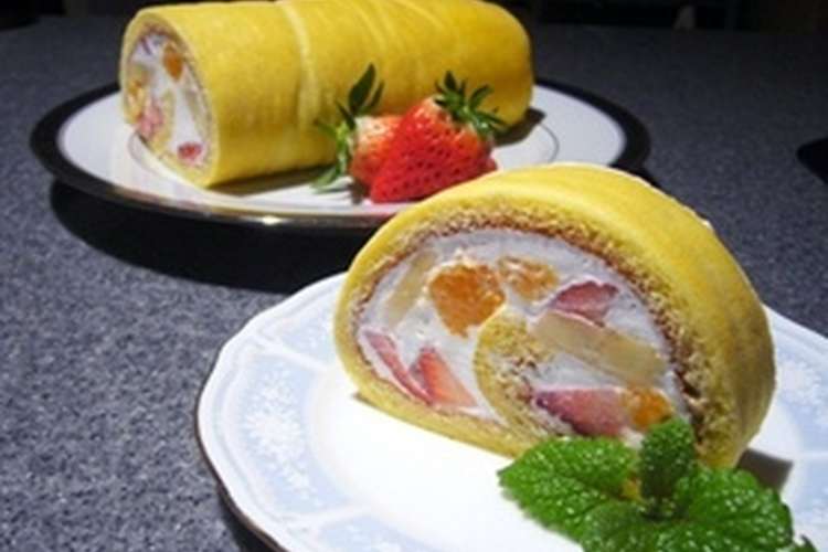 フルーツたっぷりロールケーキ レシピ 作り方 By Hiroa クックパッド 簡単おいしいみんなのレシピが353万品