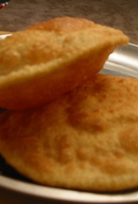 プーリー：インドの揚げパン