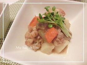 とろ~り♬大根と手羽元の味噌煮込み