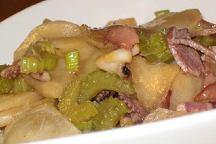 セロリとかぶ 子どもも食べる炒め物 レシピ 作り方 By ひまそら クックパッド 簡単おいしいみんなのレシピが363万品