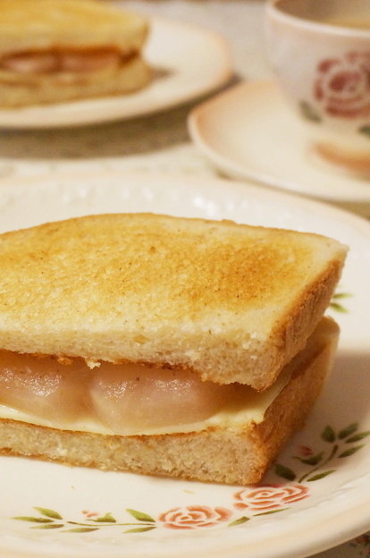 朝食に＊アップルチーズトーストの画像