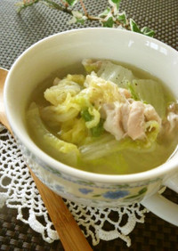 白菜と豚バラ☆食べる生姜スープ