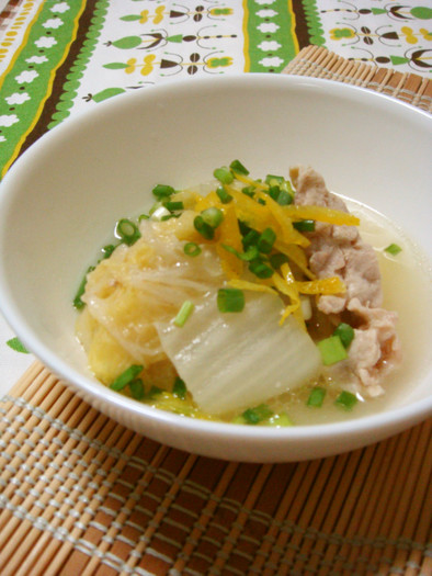 ほっこり柚子香る☆白菜と豚肉のスープ煮の写真
