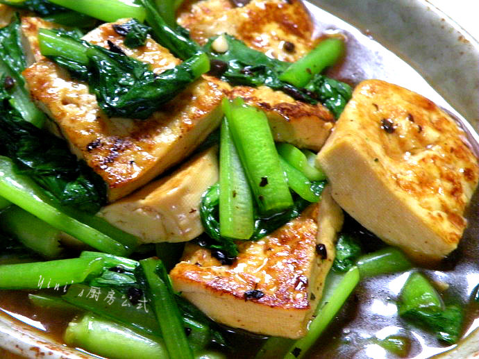 小松菜と揚げ豆腐の旨煮の画像