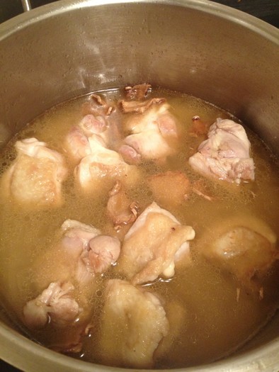 胡麻油と生姜でぽかぽか鶏スープ（麻油鶏）の写真