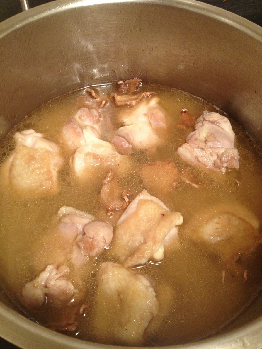 胡麻油と生姜でぽかぽか鶏スープ（麻油鶏）の画像