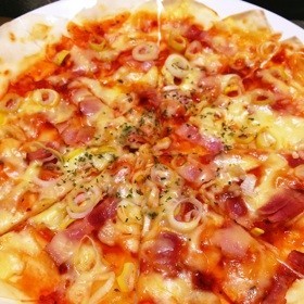 ちょー簡単☆餃子の皮ピザ‼