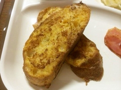 フランスパンで柔らか絶品フレンチトーストの写真