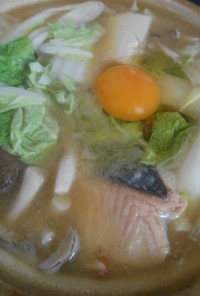 生秋鮭と白菜と豆腐入り味噌煮込み鍋