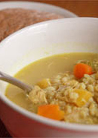 チキンのカレー風味スープ