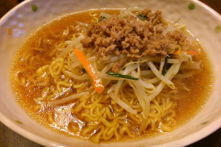 肉味噌 醤油ラーメン しゃきしゃきもやし レシピ 作り方 By Chiyo O クックパッド 簡単おいしいみんなのレシピが353万品