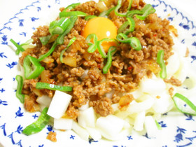ピリ辛♡汁なしうどん