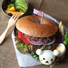 大人キャラ弁・ベーグルサンド弁当